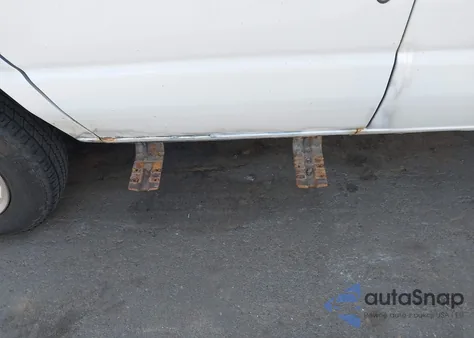 2013 Ford E-350 Super Duty Xlt from USA, damaged, VIN 1FBNE3BL7DDA19017